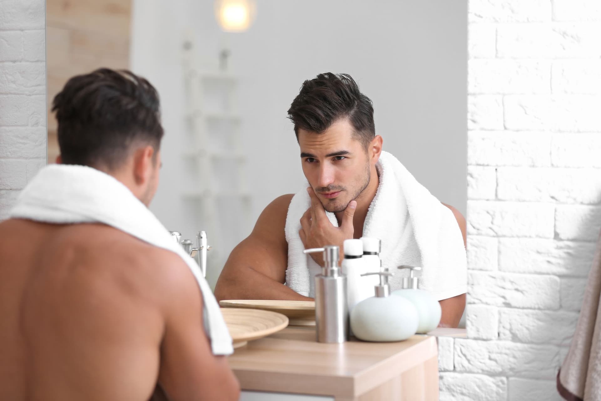 Looksmaxxing: proč stále více lidí hledá cestu k dokonalejšímu vzhledu