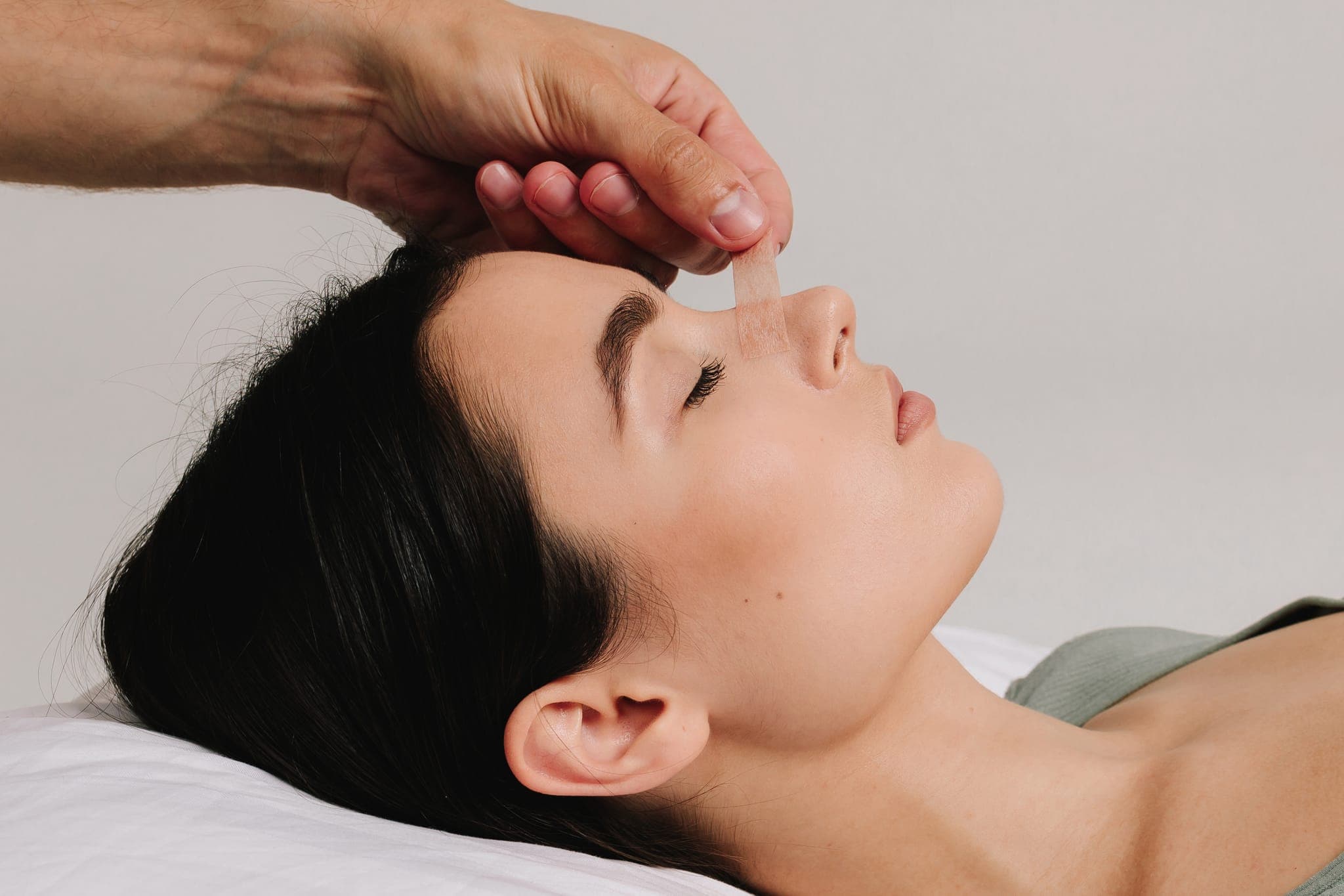 Endoskopická rhinoplastika nosu: co přináší oproti klasické metodě a pro koho je vhodná?