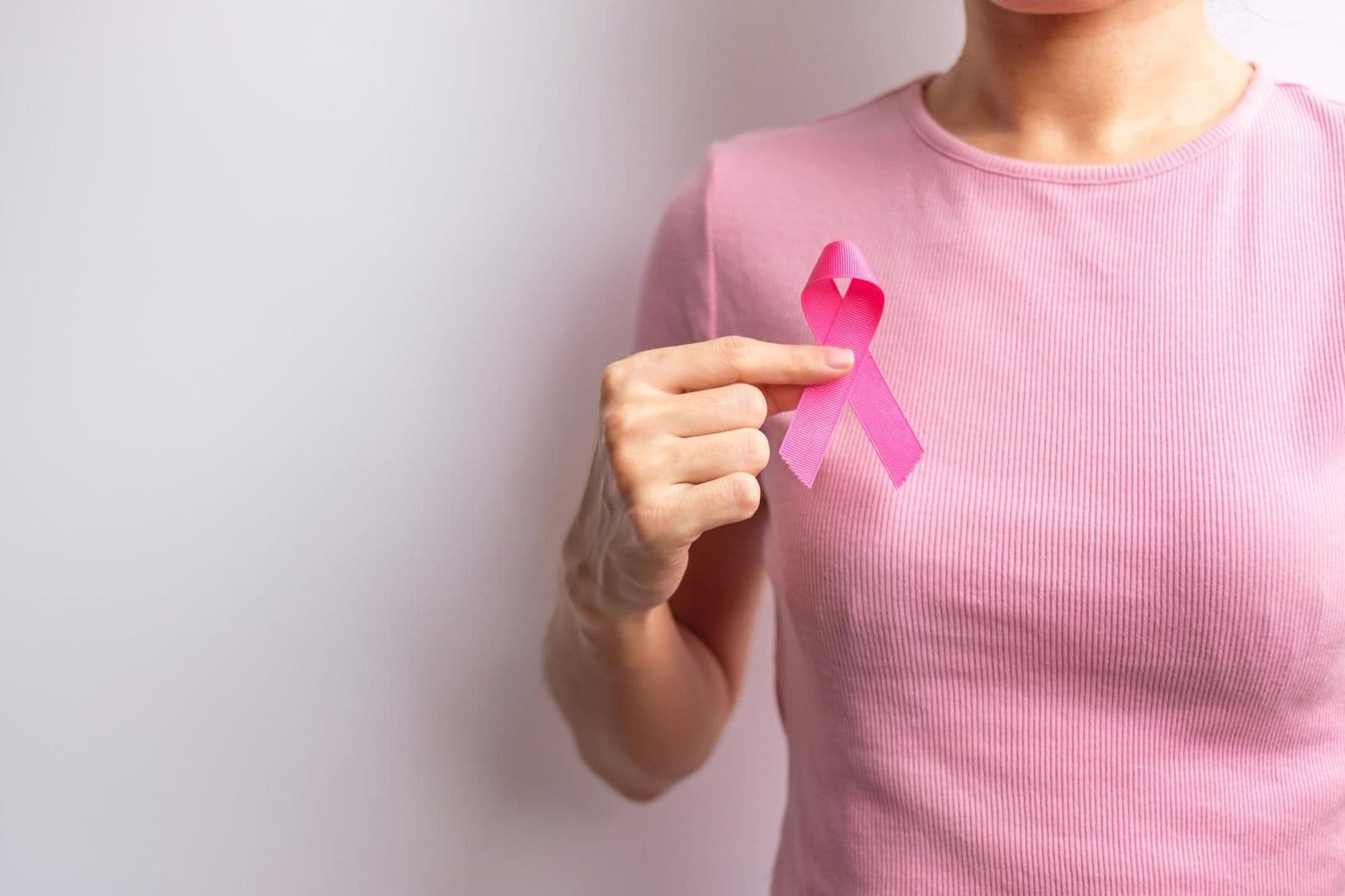 Pink October: Proč je říjen měsícem, který nám připomíná, abychom myslely na svá prsa